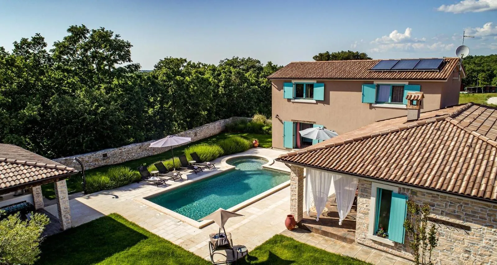 Villa Desire For 10 People In Central Istria With Private 53 M2 Pool And Pet Friendly Juršići